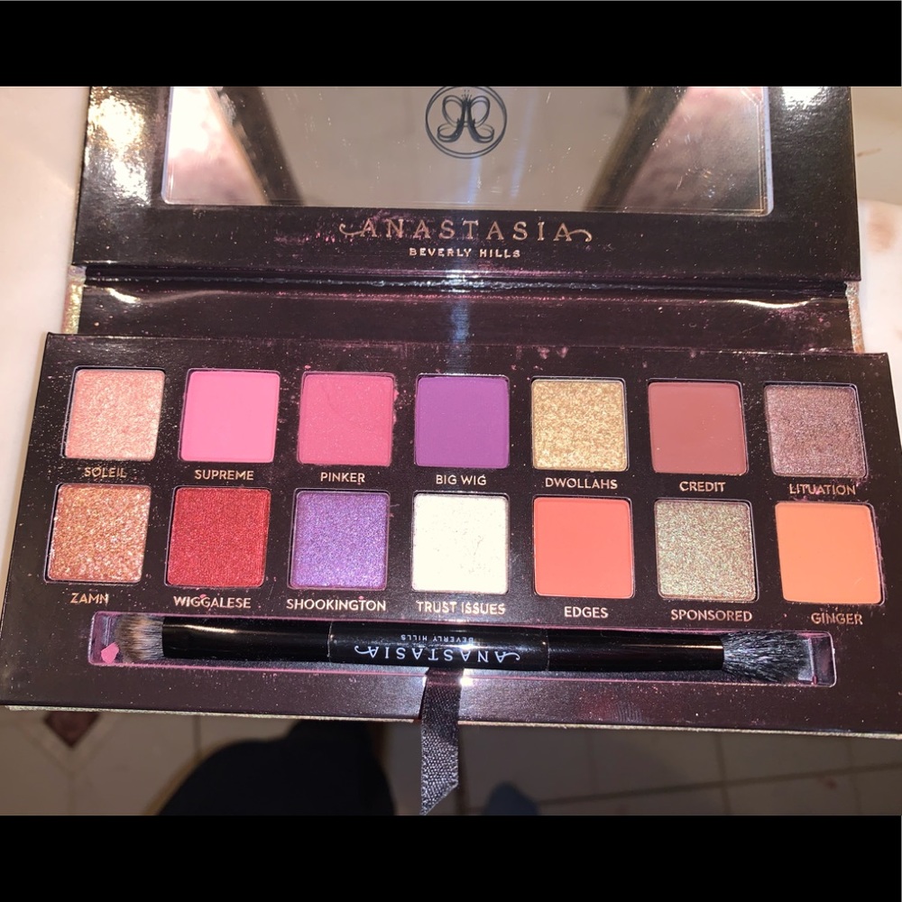 ABH Jackie Aina Palette